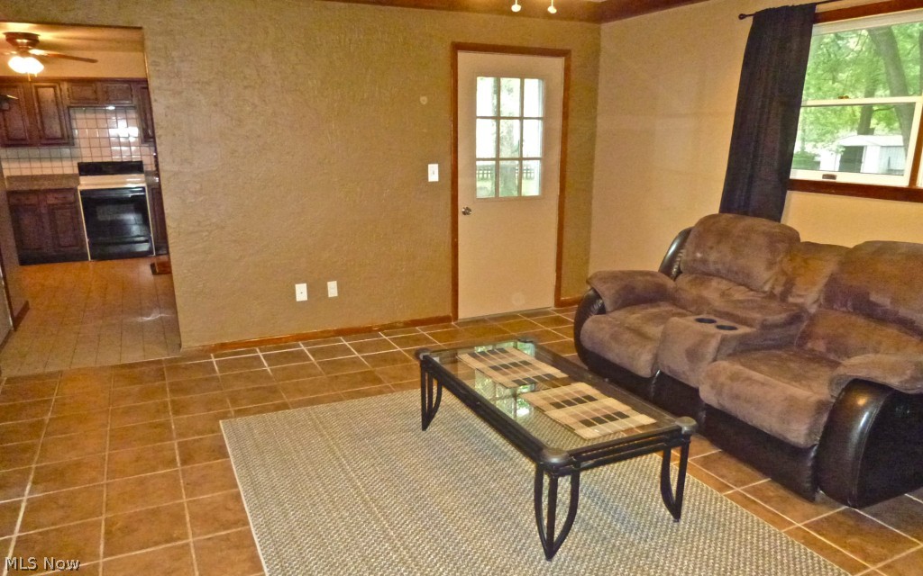 2740 Haines Road Madison, OH 44057 - Photo 15 of 25