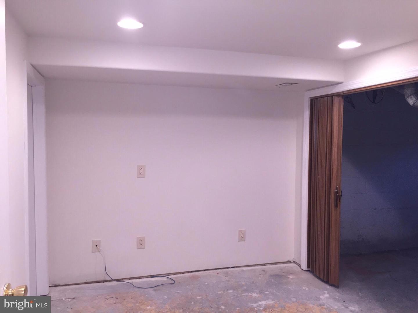 124 Hollyoke Road Somerdale, NJ 08083 - Photo 8 of 9 Gallery Image 8