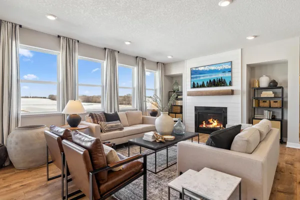 $771,515 | 10662 Bent Pine Lane, St. Paul, MN 55129