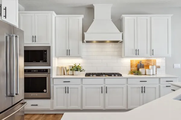$771,515 | 10662 Bent Pine Lane, St. Paul, MN 55129
