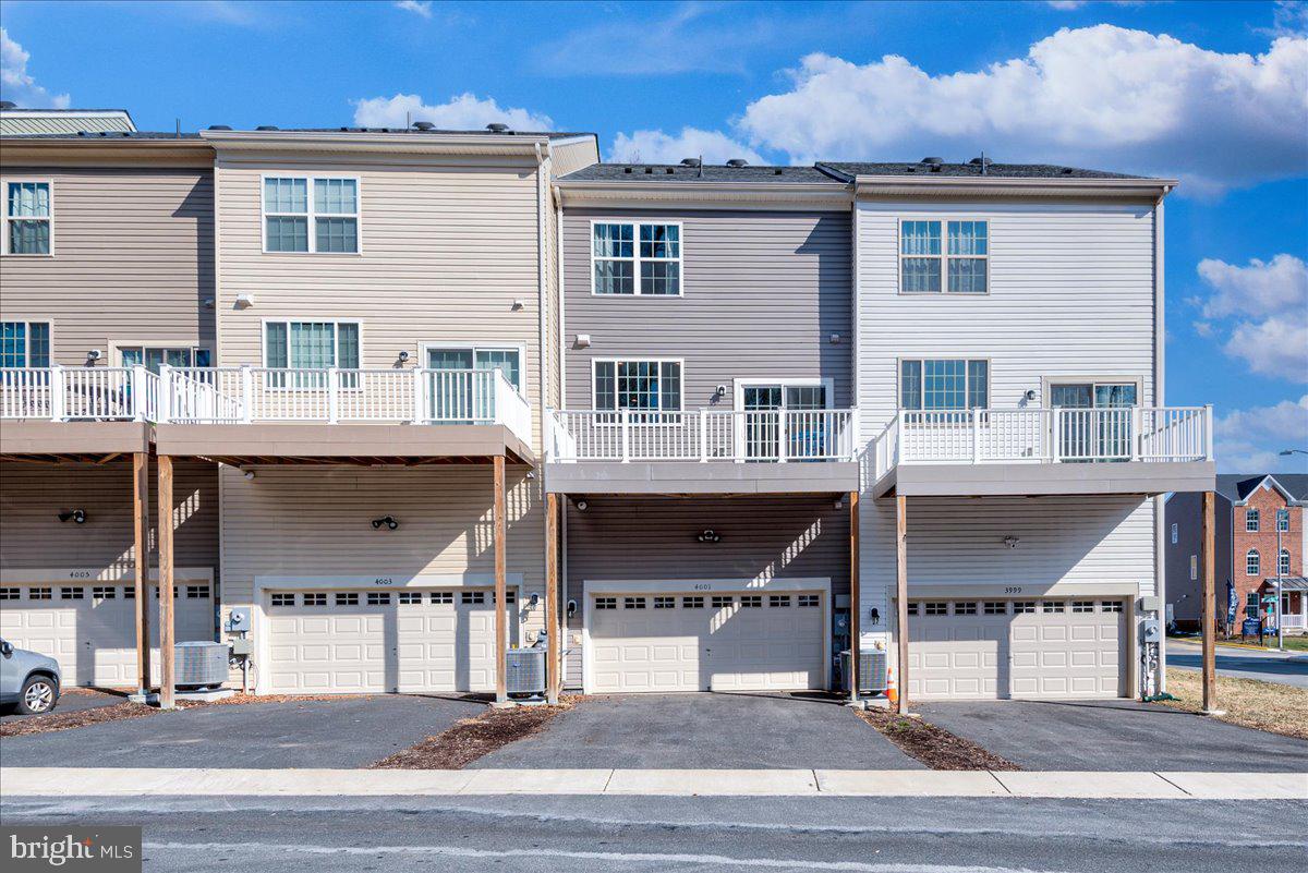 4001 Bradys Hill Road Triangle, VA 22172 - Photo 28 of 29 Large 2 car garage with 2 additional parking space