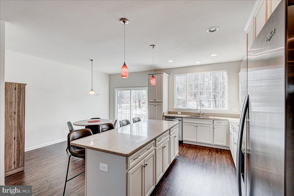 4001 Bradys Hill Road Triangle, VA 22172 - Photo 3 of 29 Gourmet kitchen with loads of natural light