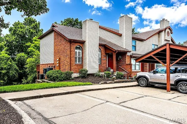 $329,000 | 939 Quail Meadows Court, Unit A, Chesterfield, MO 63017