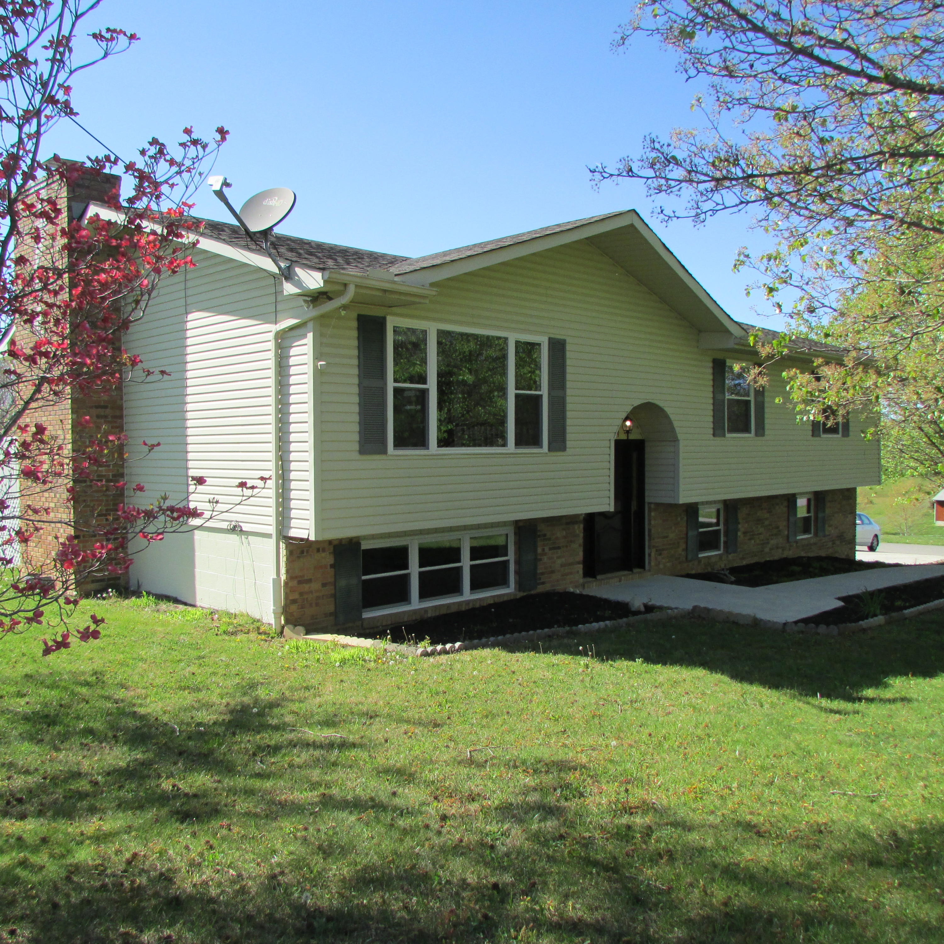 7501 Gibbs Road Corryton, TN 37721 - Photo 1 of 38 Gibbs Rd 141