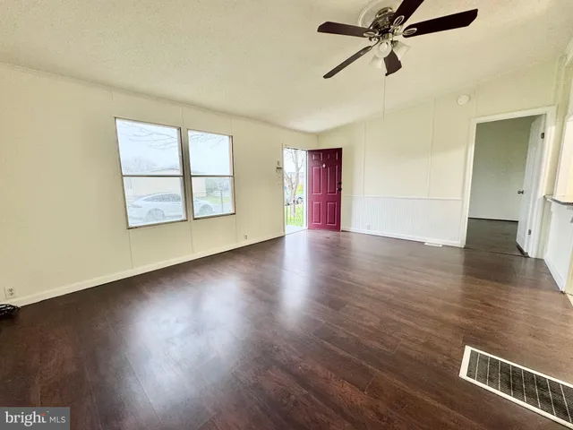 $215,000 | 122 Beth Place, Dover, DE 19901