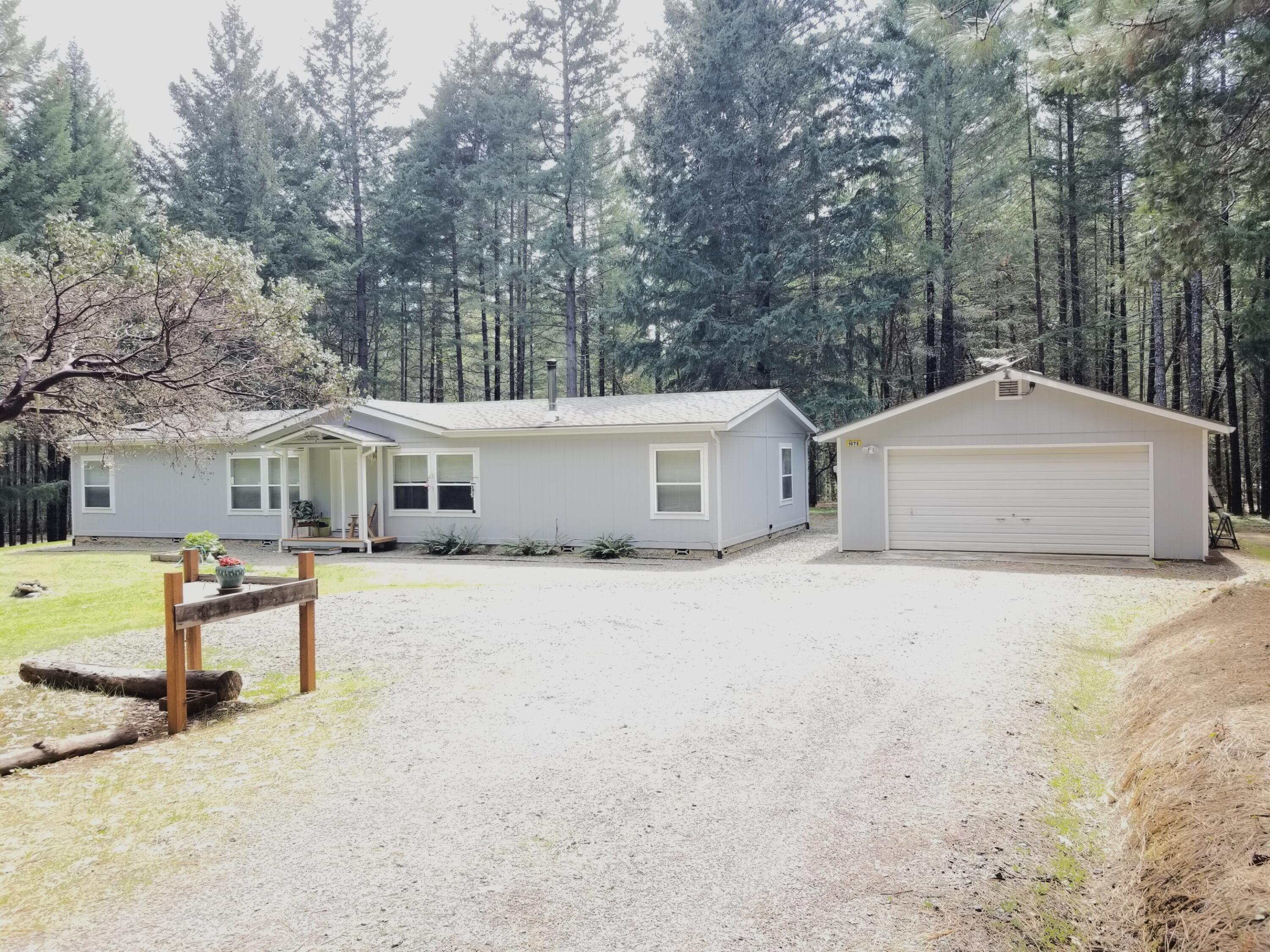 1075 East Crow Road Merlin, OR 97532 - Photo 1 of 39 01