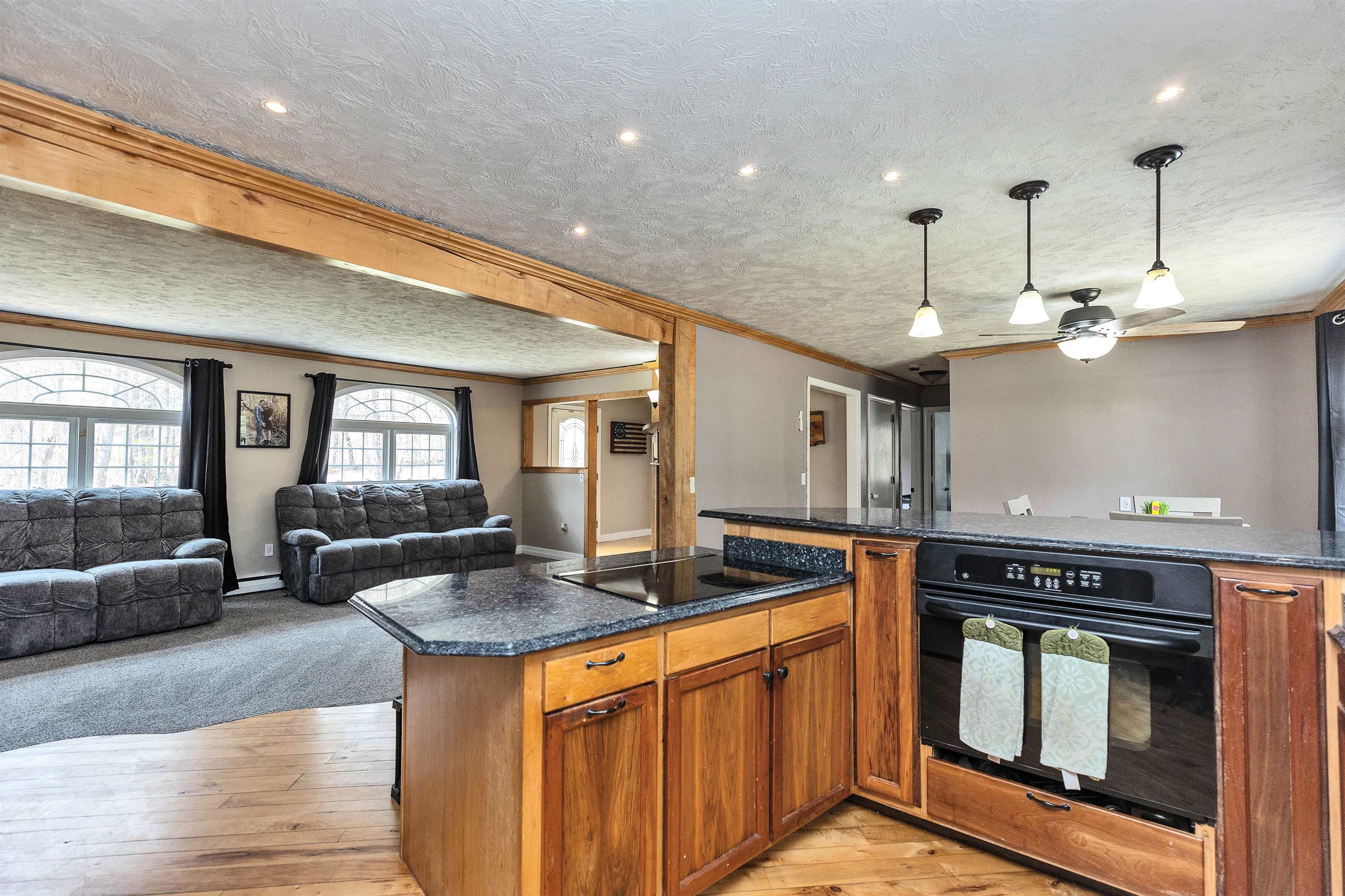 220 Forest Road Hancock, NH 03449 - Photo 10 of 39 Gallery Image 10