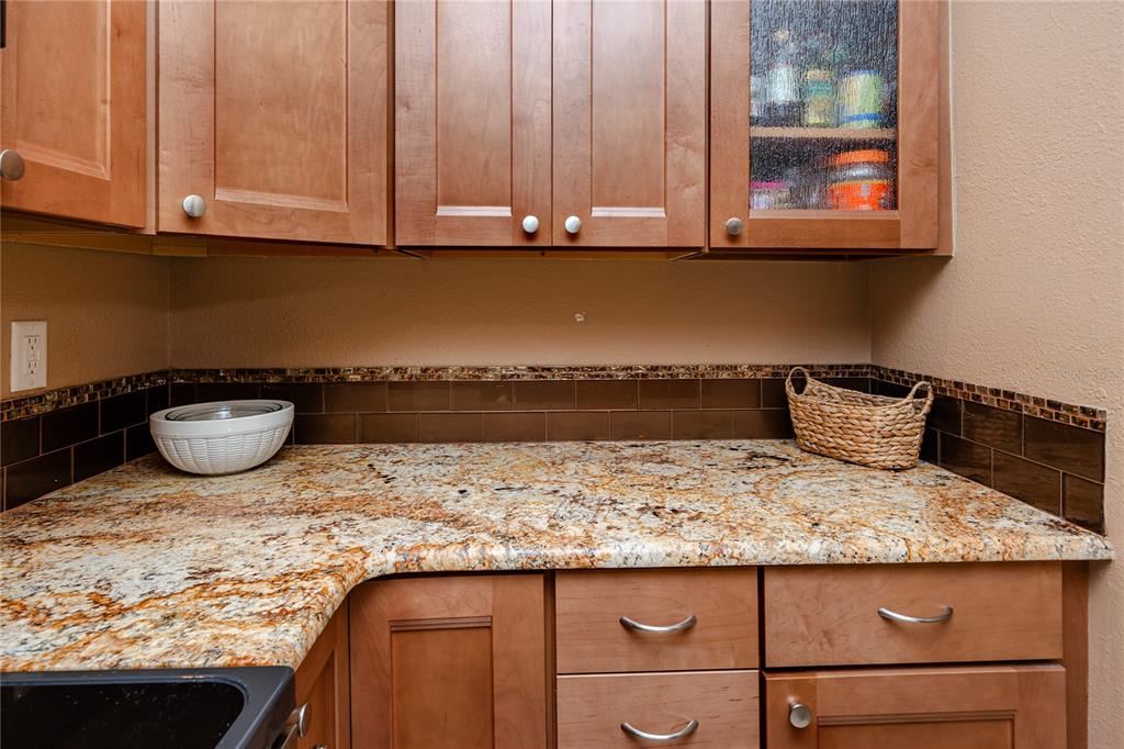 12670 116th Street Largo, FL 33778 - Photo 7 of 41 Gallery Image 7