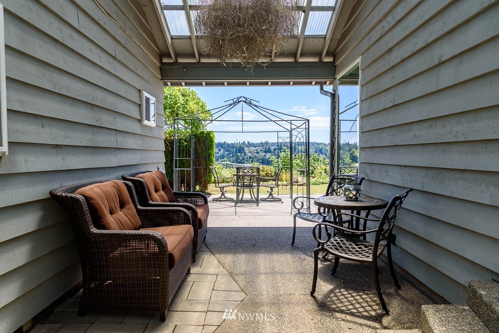 14223 Southeast 146th Street Renton, WA 98059 - Photo 11 of 23