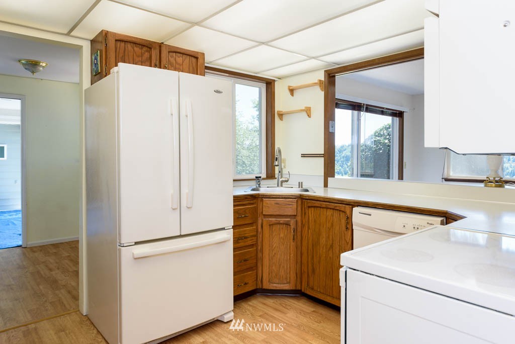 14223 Southeast 146th Street Renton, WA 98059 - Photo 13 of 23