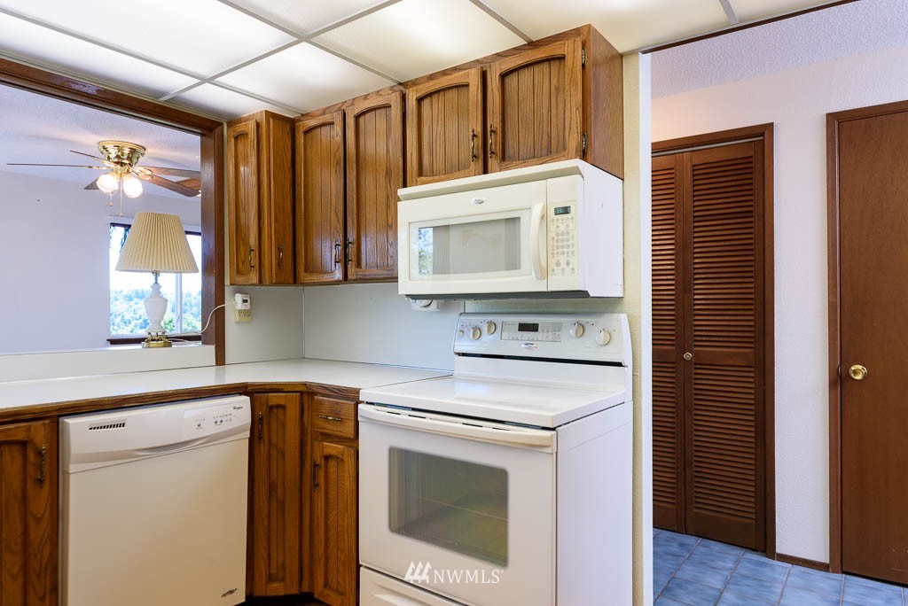 14223 Southeast 146th Street Renton, WA 98059 - Photo 14 of 23