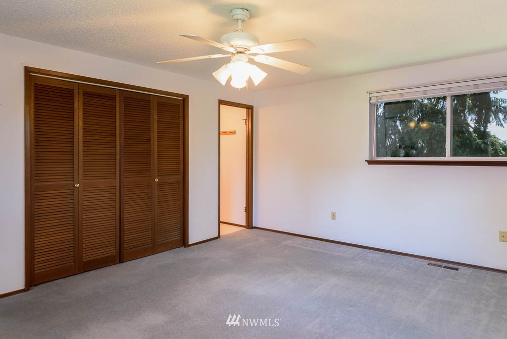 14223 Southeast 146th Street Renton, WA 98059 - Photo 19 of 23