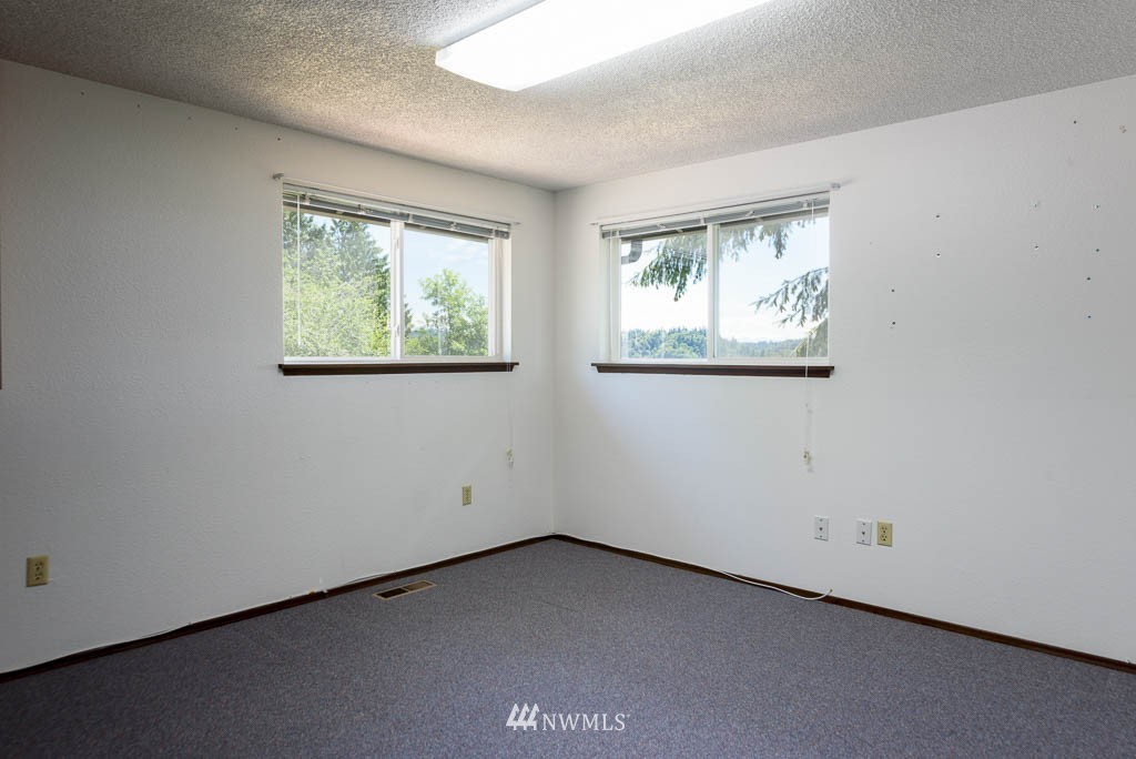 14223 Southeast 146th Street Renton, WA 98059 - Photo 22 of 23