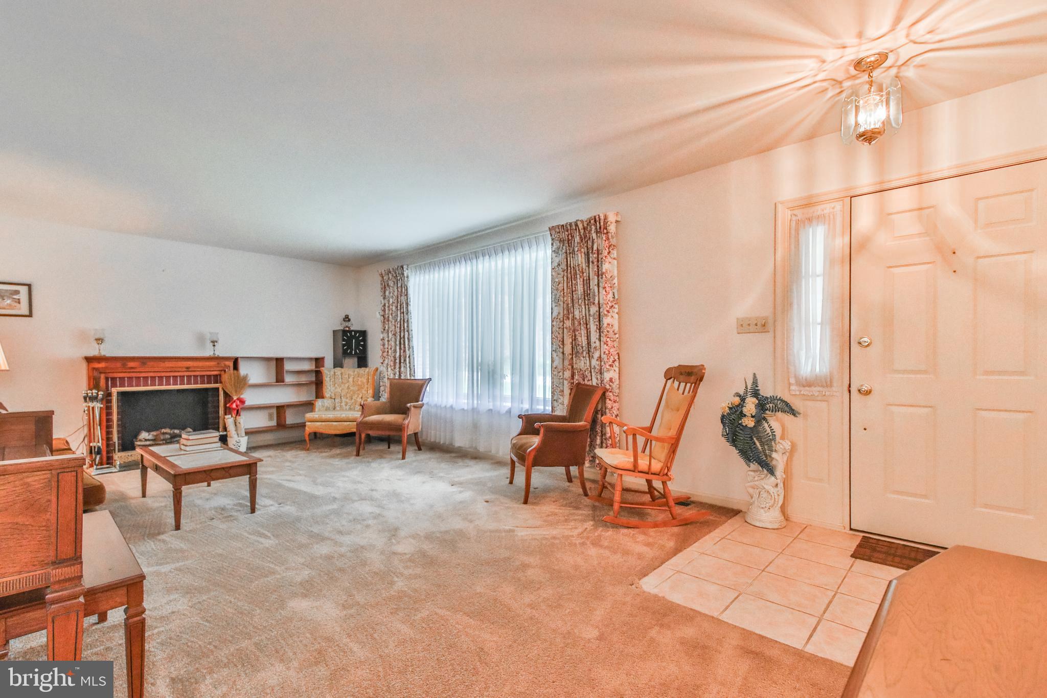 314 Sexton Road Wind Gap, PA 18091 - Photo 4 of 49