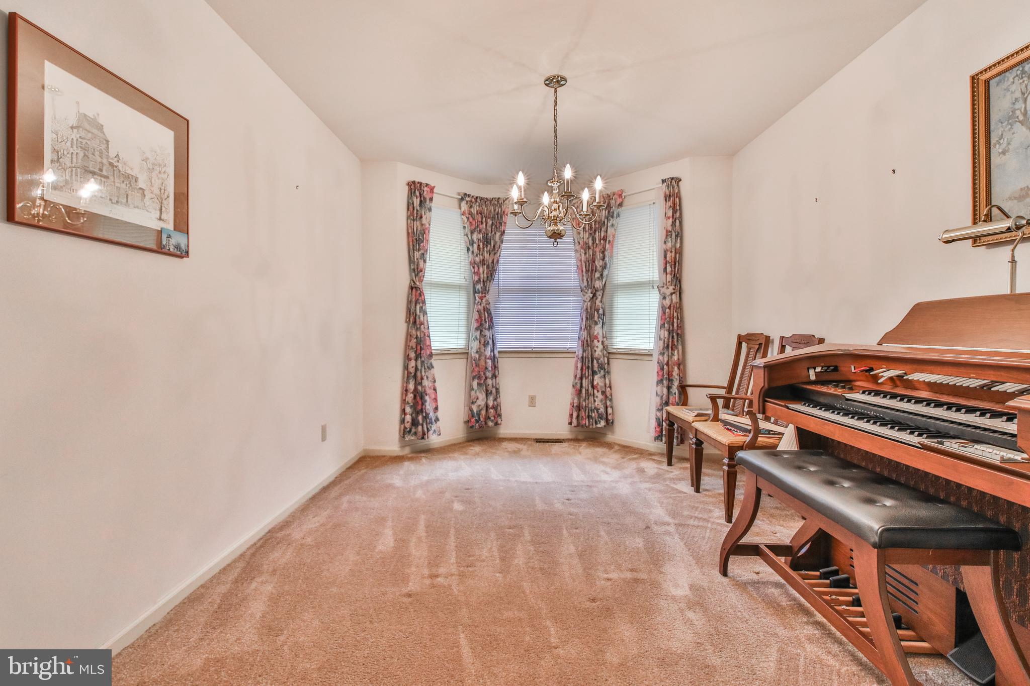 314 Sexton Road Wind Gap, PA 18091 - Photo 7 of 49