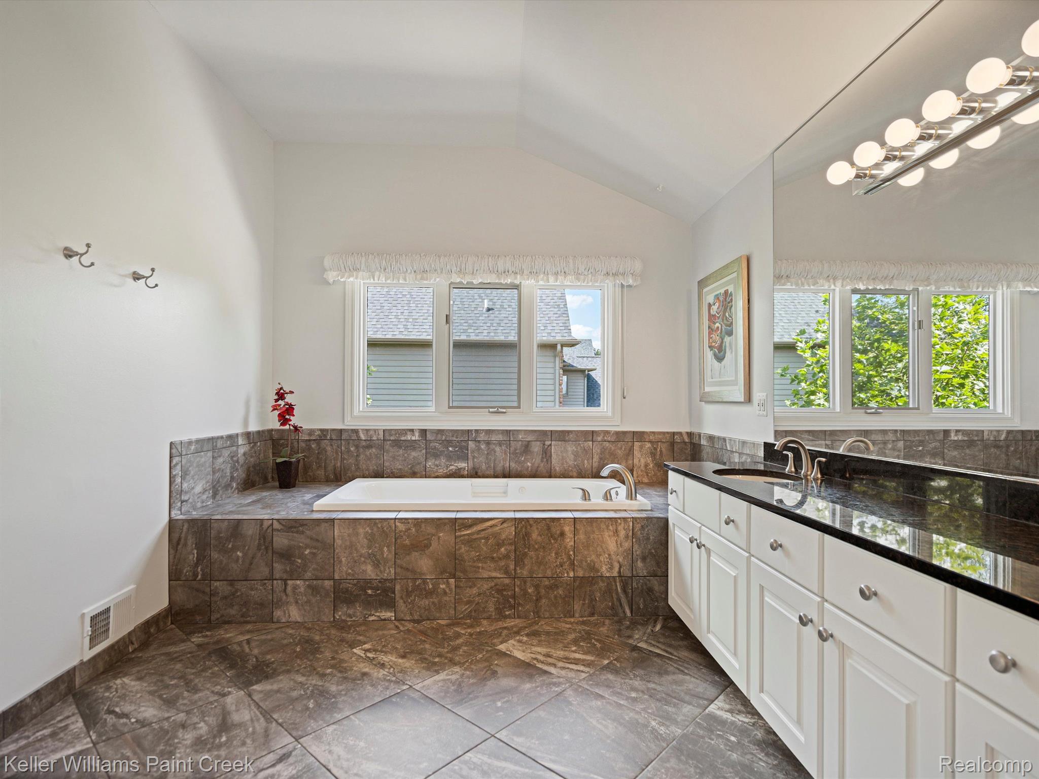 439 Springview Drive Rochester, MI 48307 - Photo 30 of 56 Gallery Image 30