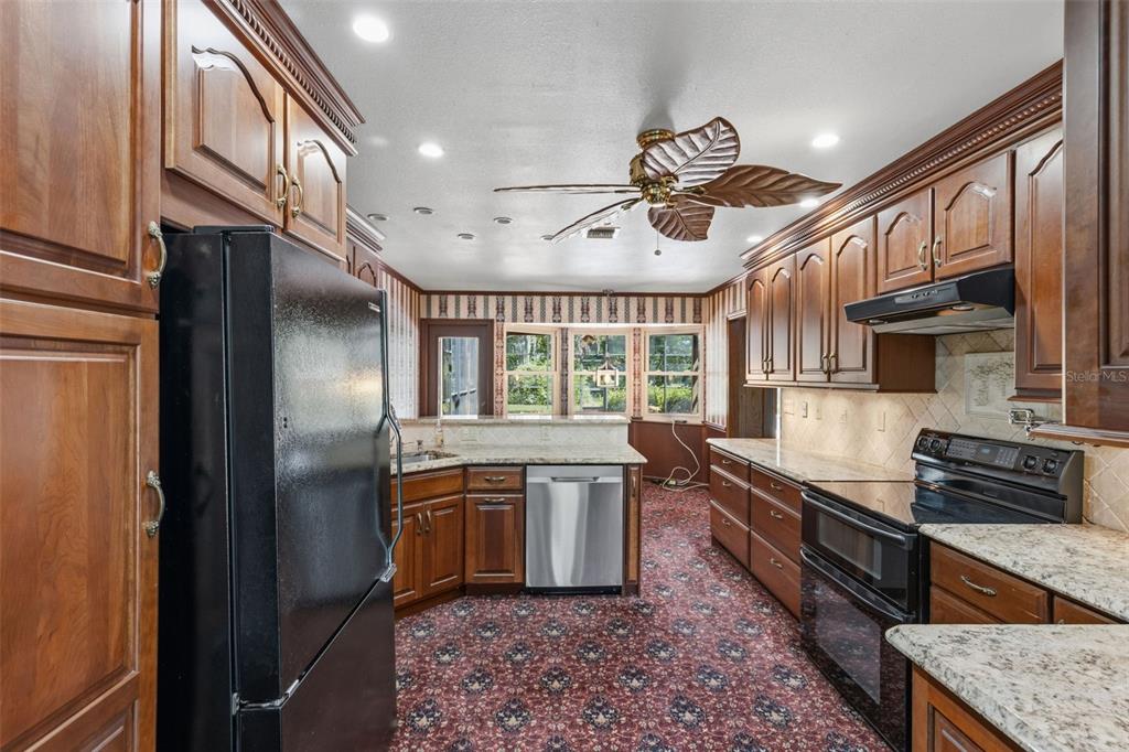 105 Pine Tree Lane Altamonte Springs, FL 32714 - Photo 17 of 43