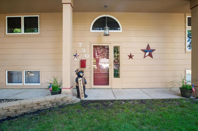 $359,000 | 730 North 9th Street, St. Peter, MN 56082