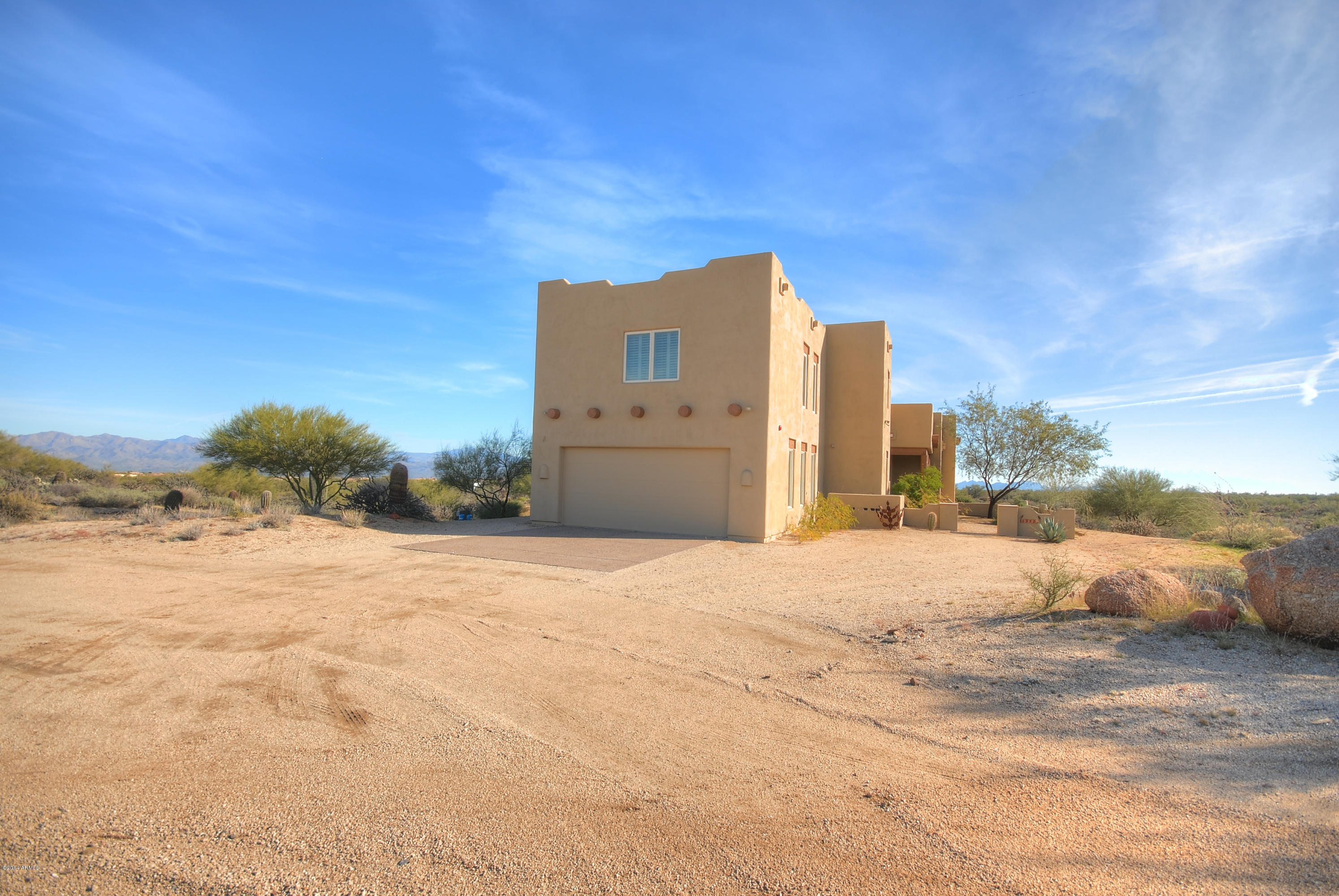 13502 East Jomax Road Scottsdale, AZ 85262 - Photo 28 of 50 GARAGE VIEW