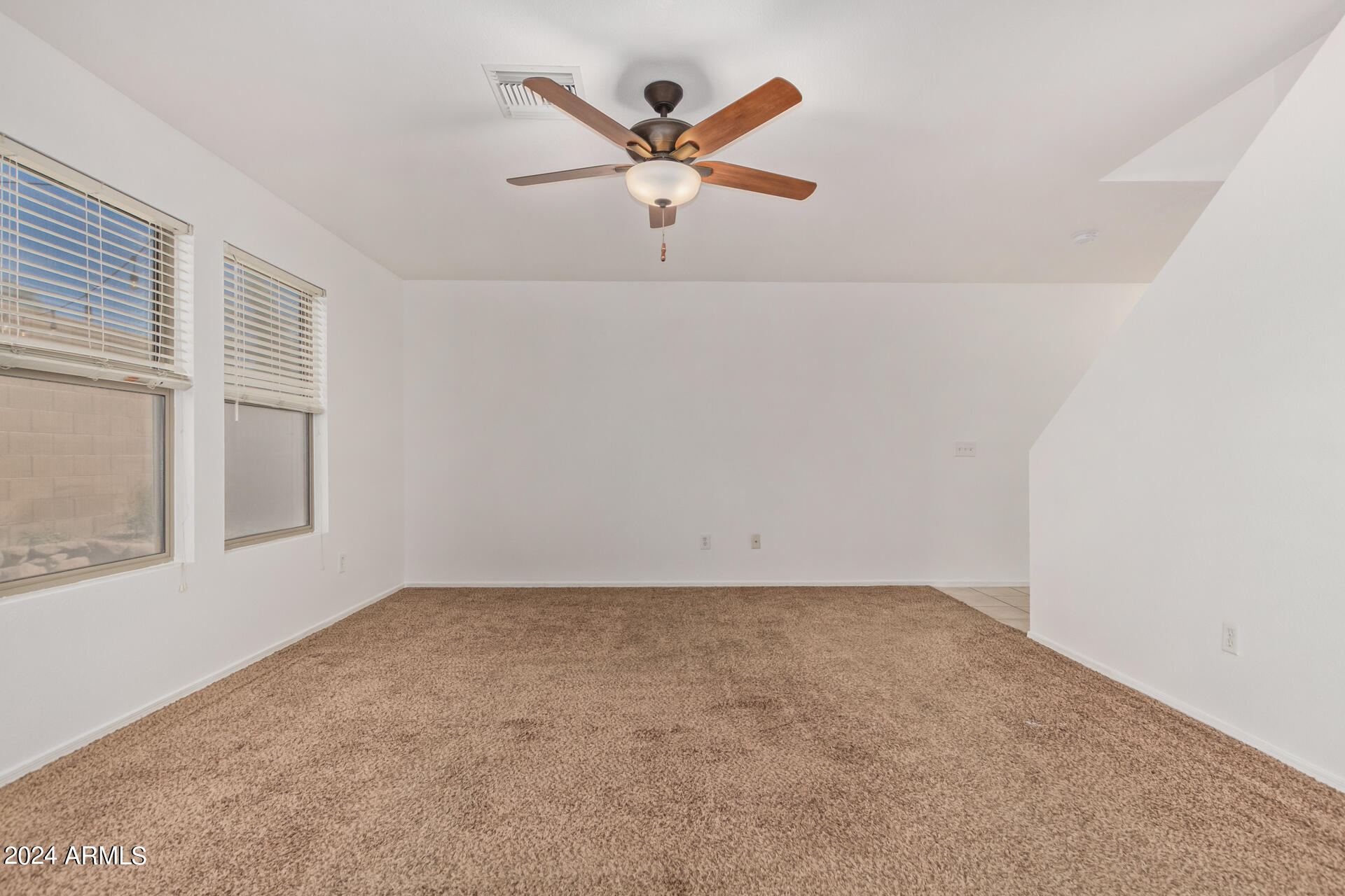 3483 South Conestoga Road Apache Junction, AZ 85119 - Photo 5 of 26 Main floor living area