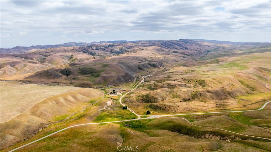 8050 Bitterwater Road Shandon, CA 93461 - Photo 3 of 38