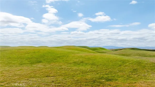 $8,311,875 | 8050 Bitterwater Road, Shandon, CA 93461