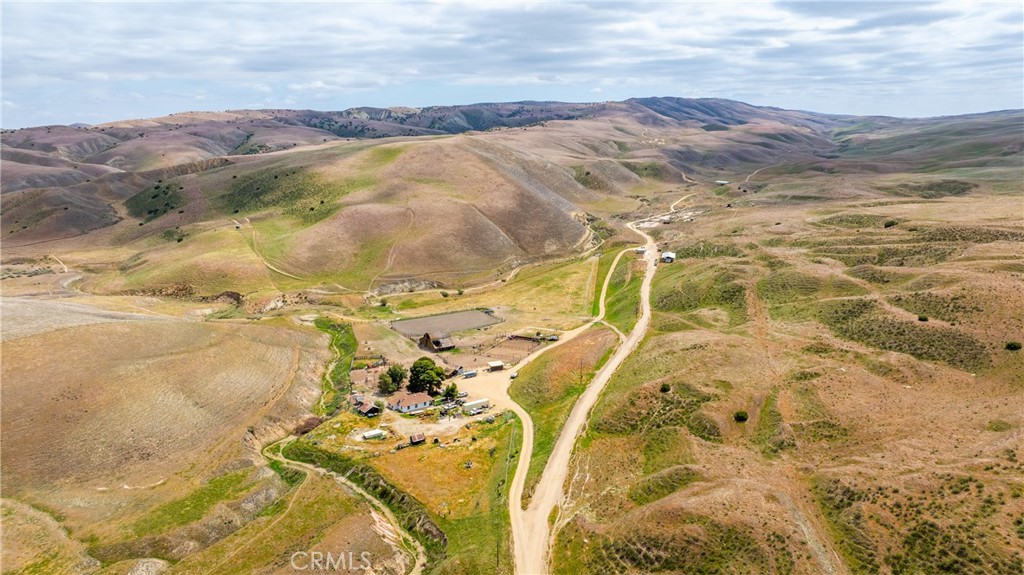 8050 Bitterwater Road Shandon, CA 93461 - Photo 6 of 38