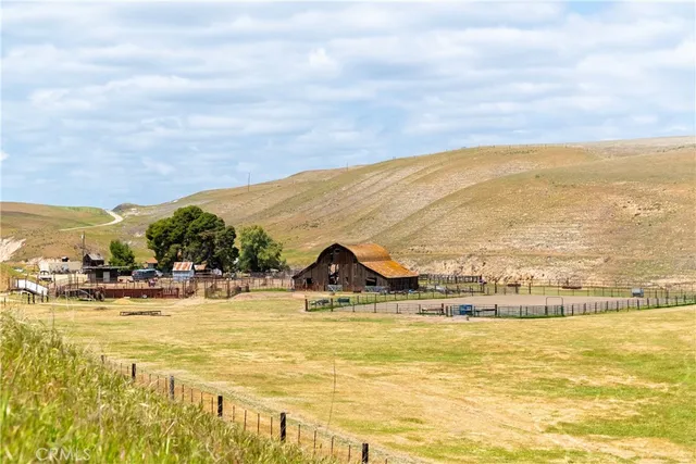 $8,311,875 | 8050 Bitterwater Road, Shandon, CA 93461