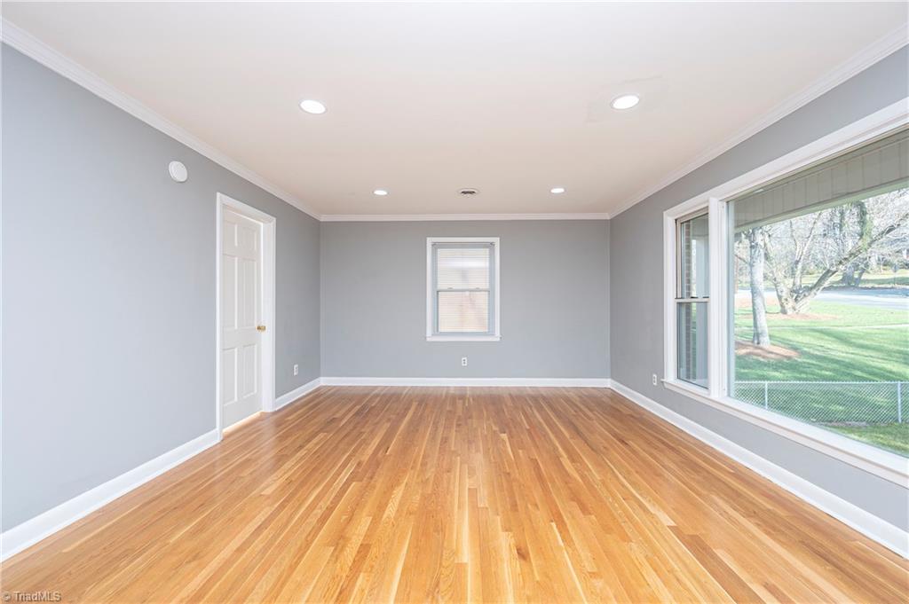 2920 Good Hope Road Winston-Salem, NC 27106 - Photo 7 of 39 Living Room