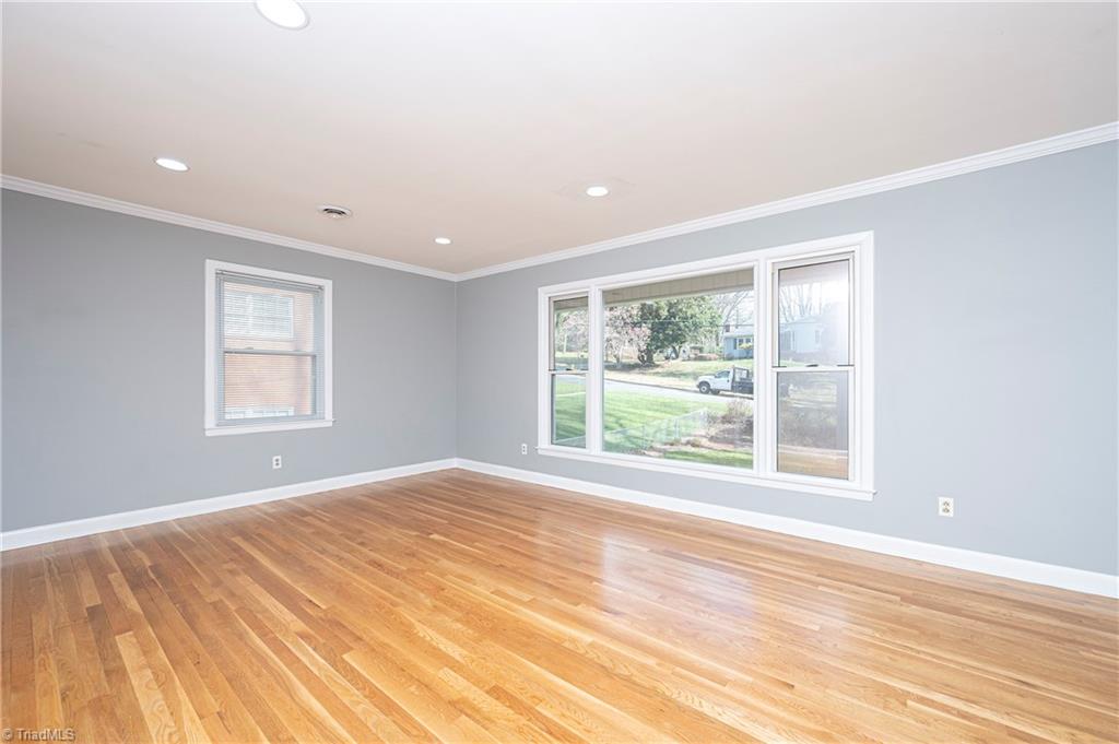 2920 Good Hope Road Winston-Salem, NC 27106 - Photo 8 of 39 Living Room