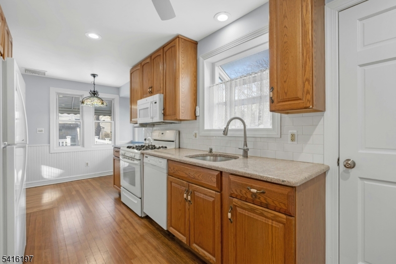 1 Perry Place Springfield, NJ 07081 - Photo 17 of 29