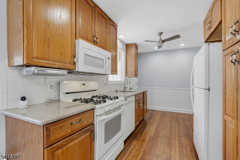 1 Perry Place Springfield, NJ 07081 - Photo 18 of 29
