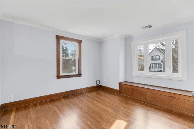 1 Perry Place Springfield, NJ 07081 - Photo 7 of 29