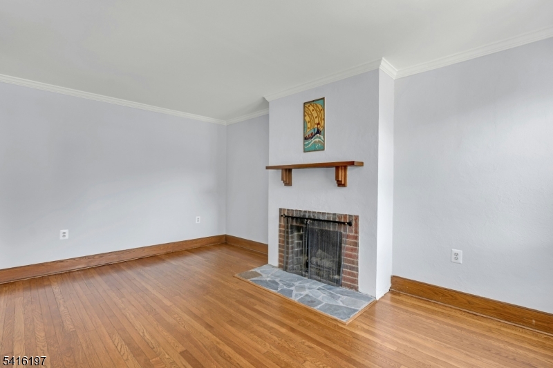 1 Perry Place Springfield, NJ 07081 - Photo 8 of 29