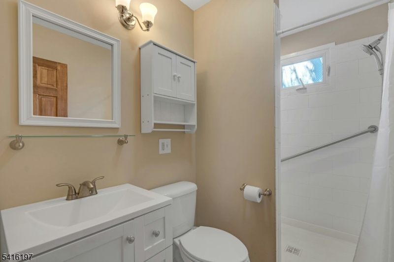 1 Perry Place Springfield, NJ 07081 - Photo 9 of 29