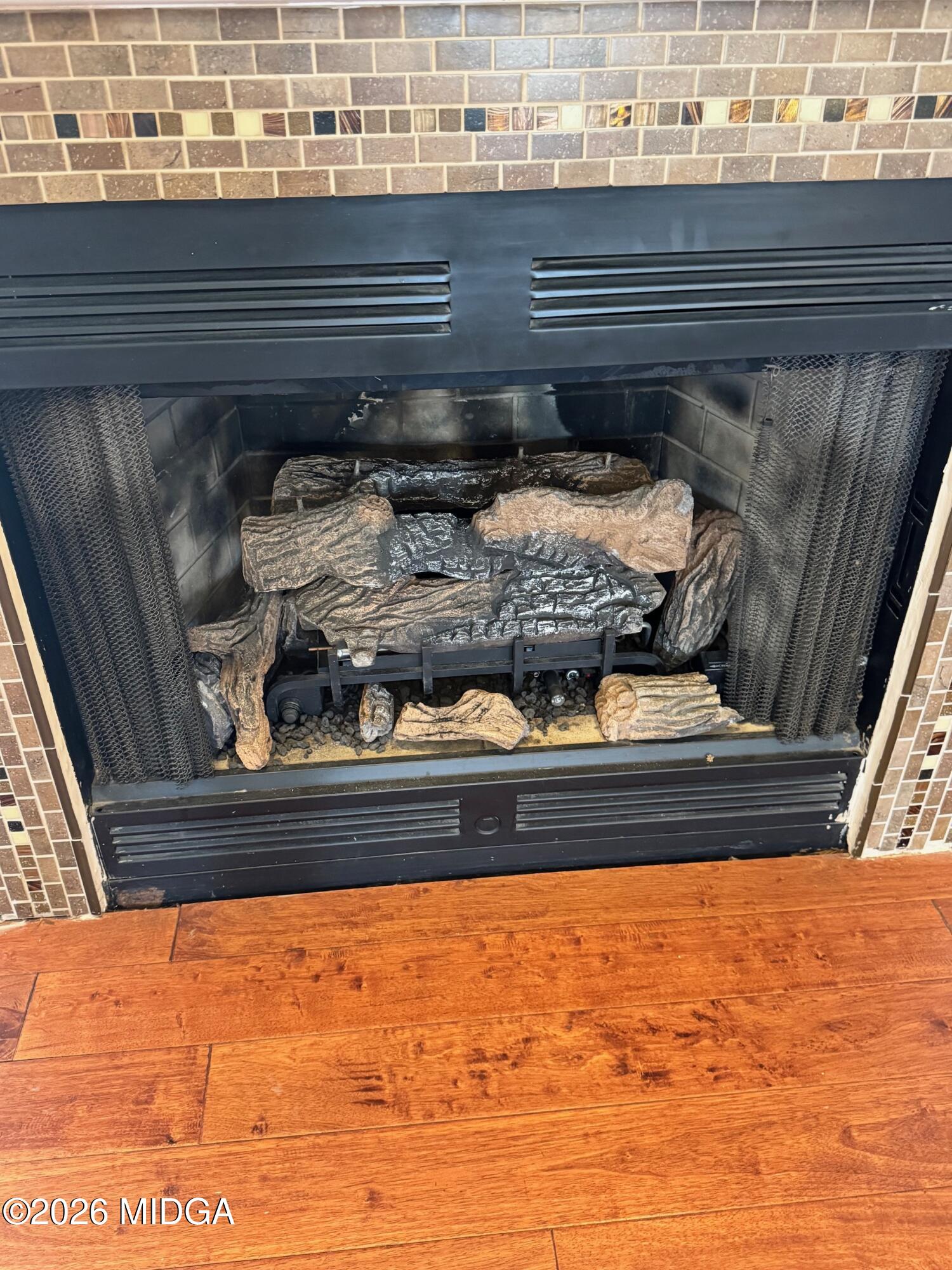 515 Amanda Way Macon, GA 31216 - Photo 14 of 53 Gas logs fireplace