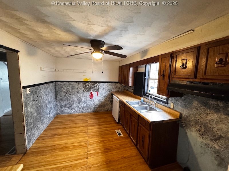 408 Rotary Road Huntington, WV 25705 - Photo 12 of 26 Gallery Image 12