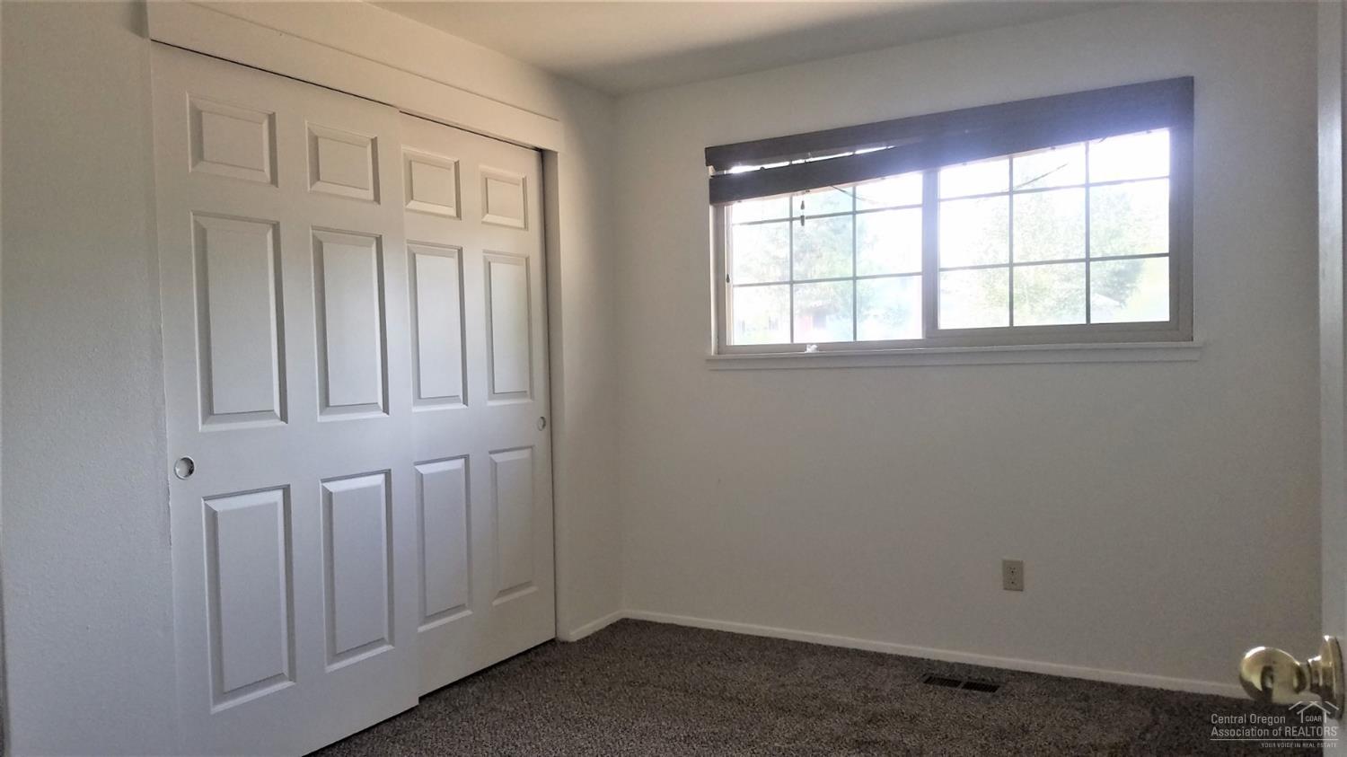 1630 Southeast Riviera Drive Bend, OR 97702 - Photo 14 of 19 Gallery Image 14