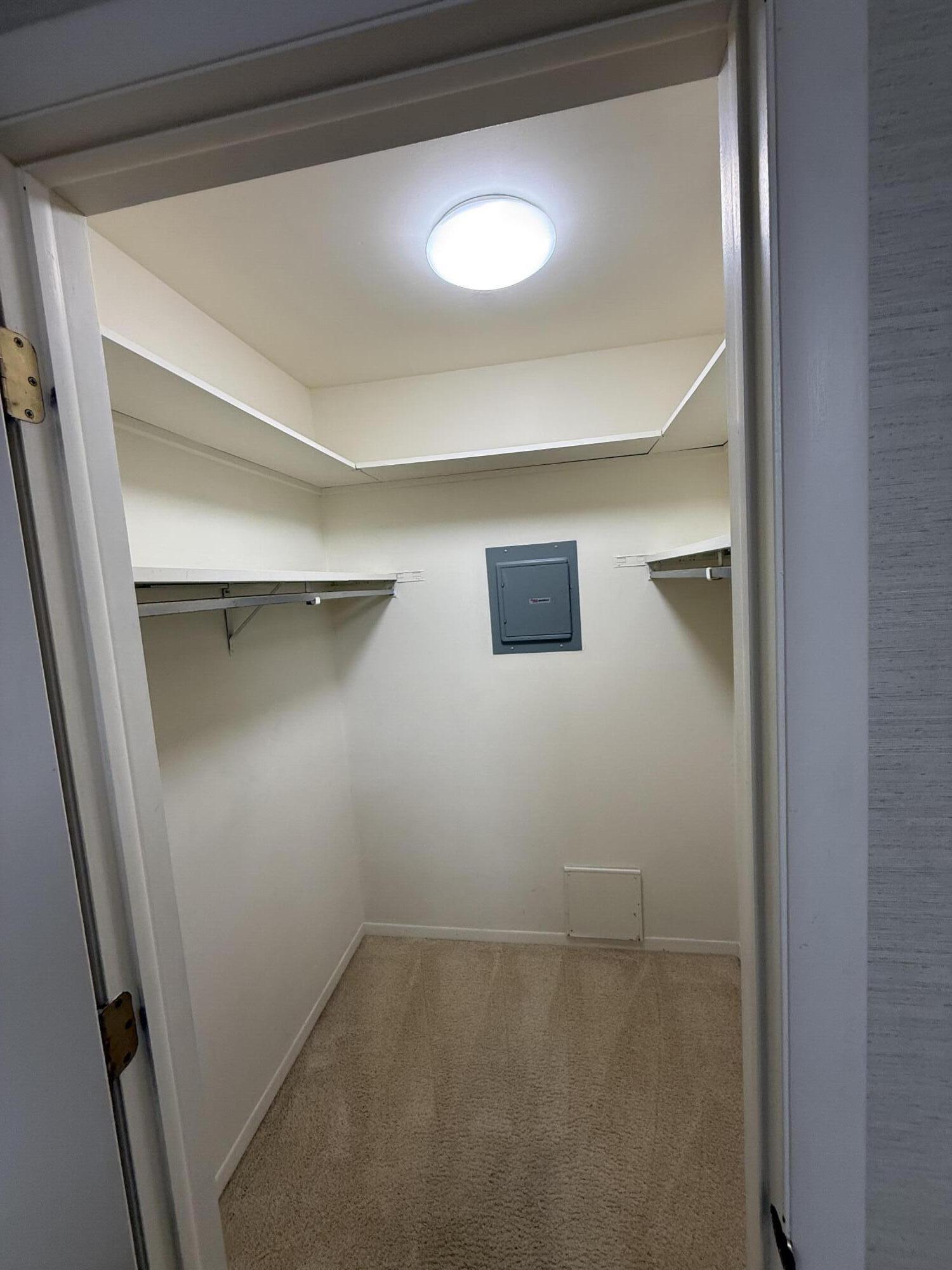 2220 Good Hope Road, Unit 21 Glendale, WI 53209 - Photo 11 of 23 IMG_7292
