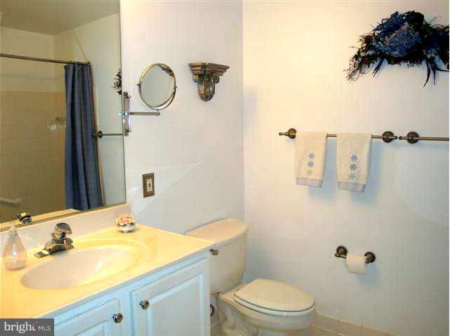 12350 Rosslare Ridge Road, Unit 303 Lutherville-Timonium, MD 21093 - Photo 16 of 25 Bath