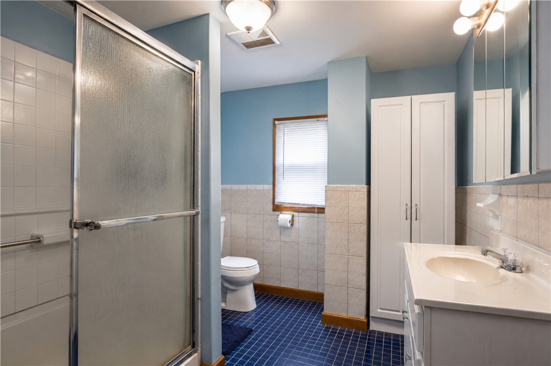 151 Conanicus Road Narragansett, RI 02882 - Photo 17 of 20 *Personal property digitally removed