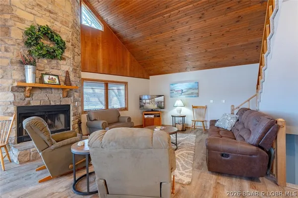 $730,000 | 41 Skyview Drive, Roach, MO 65787