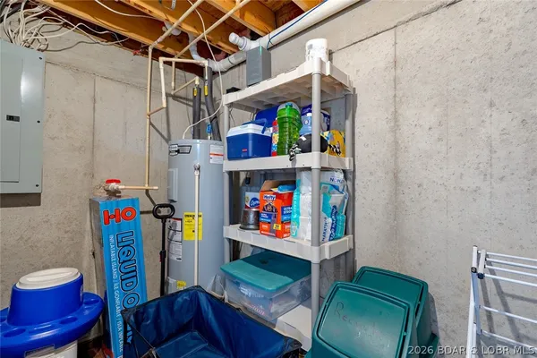 $730,000 | 41 Skyview Drive, Roach, MO 65787