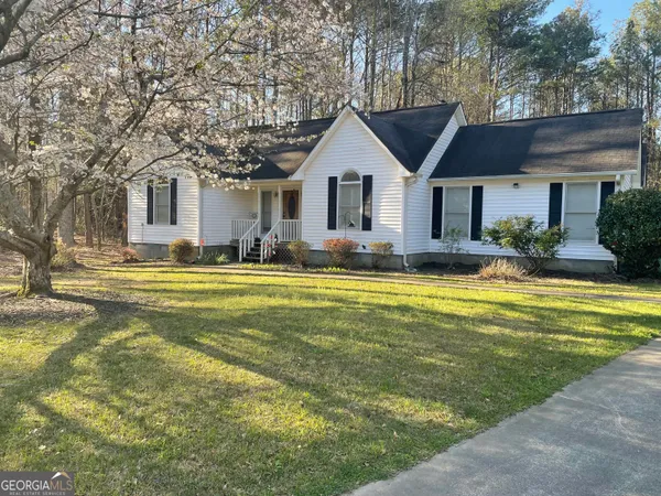 $360,000 | 182 Suwanee Court, Senoia, GA 30276