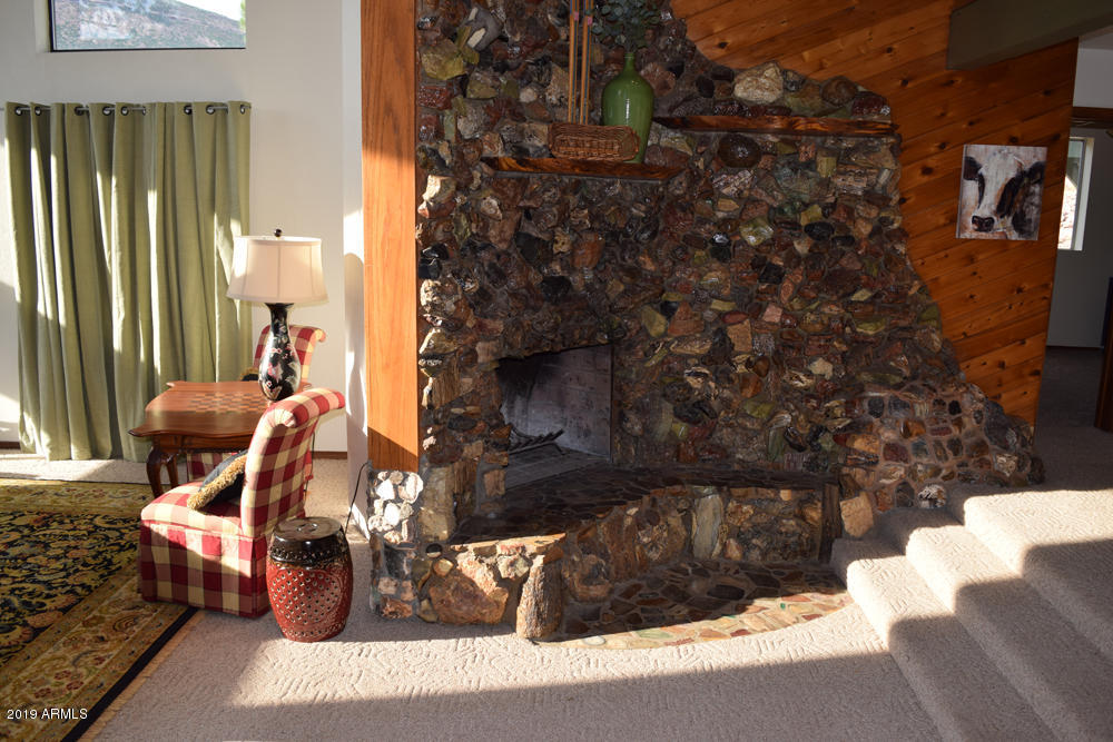 979 Beaver Flat Road Payson, AZ 85541 - Photo 18 of 70 Fireplace / living room