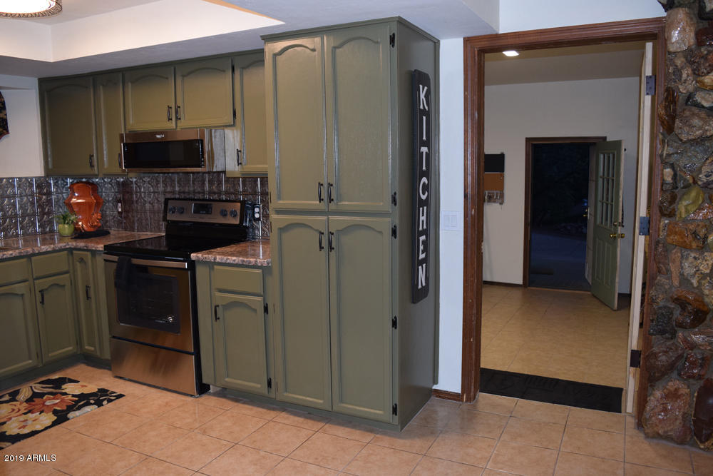 979 Beaver Flat Road Payson, AZ 85541 - Photo 27 of 70 Kitchen 2