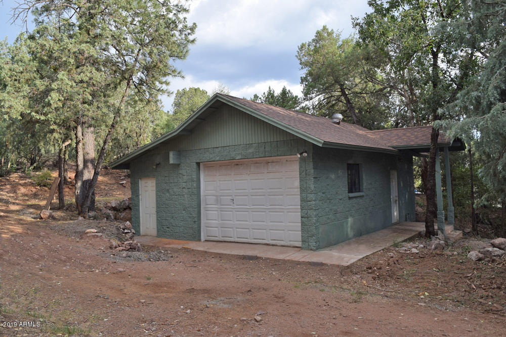 979 Beaver Flat Road Payson, AZ 85541 - Photo 52 of 70 Garage