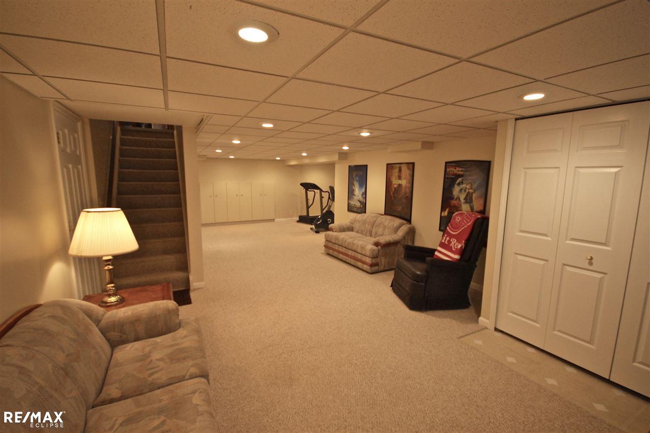 61251 North Ridge Trail Washington, MI 48094 - Photo 43 of 69 31299465-42.JPG