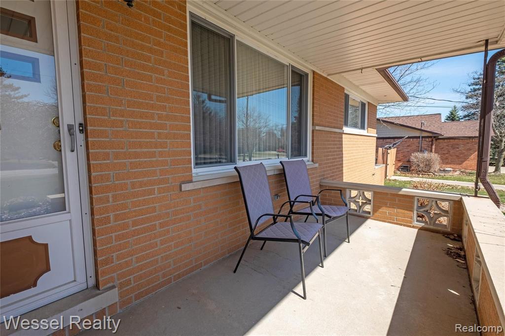 48835 Callens Road Chesterfield, MI 48047 - Photo 10 of 32