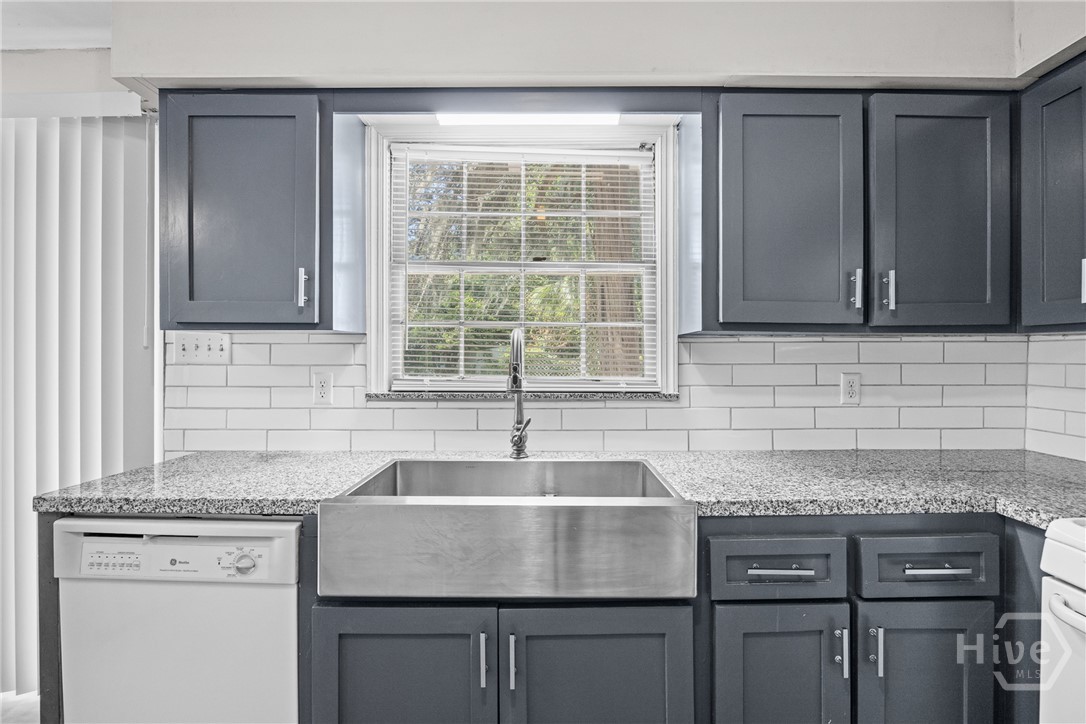 317 Windsor Road Savannah, GA 31419 - Photo 14 of 32 Gallery Image 14
